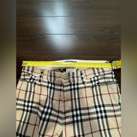 Burberry Capri Pants - Picture 4 of 5